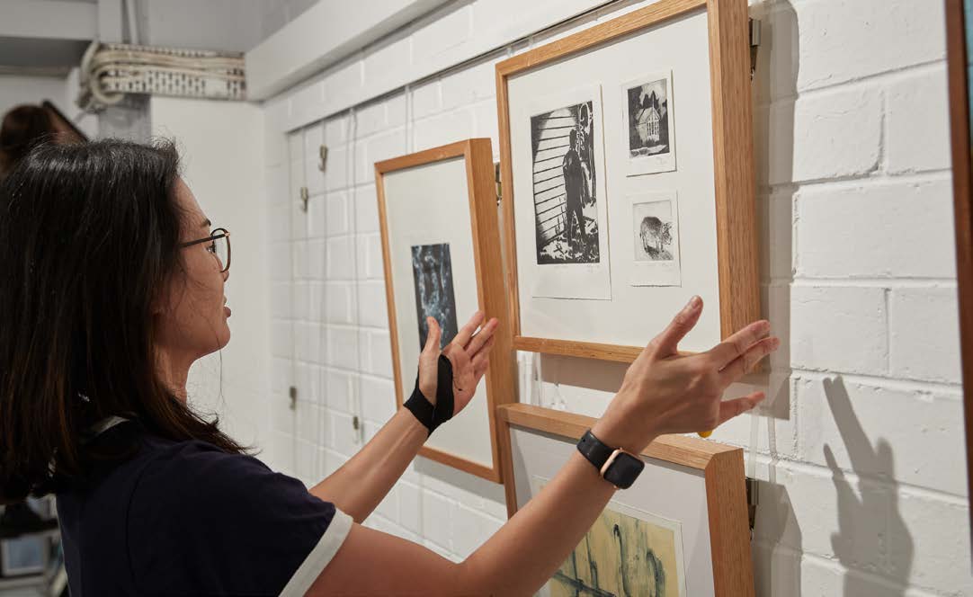 Artes Visuales: montaje de muestras de los estudiantes
