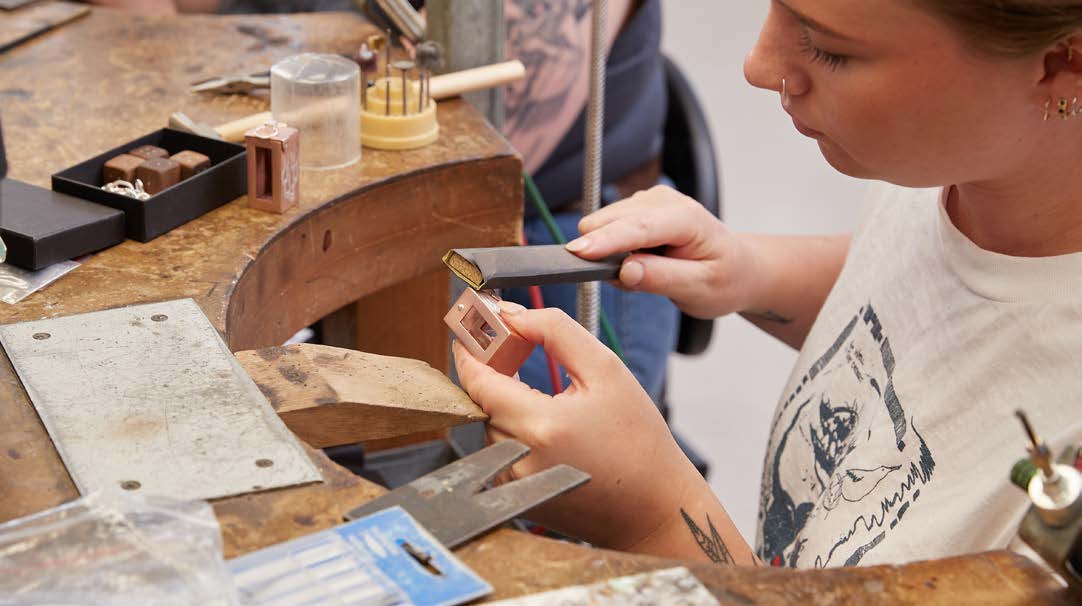 Taller de Joyería y Diseño de Objetos